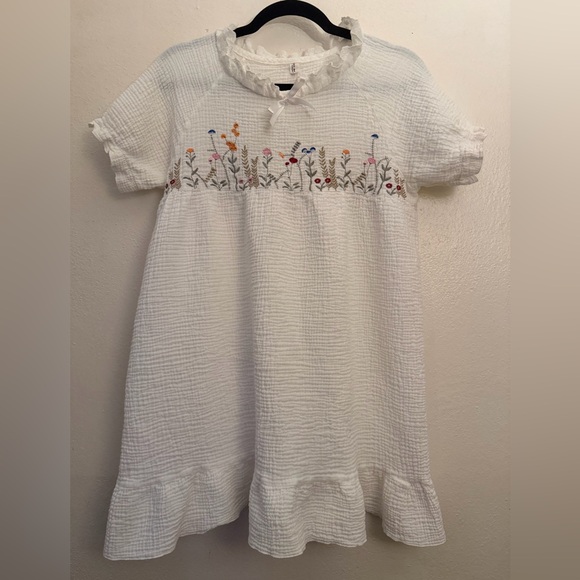 Mon Monde Dresses & Skirts - Mon Monde Haute Couture size S White Textured Women’s Babydoll Dress